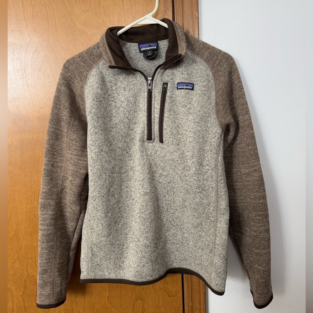Patagonia Men’s 1/4 zip up Sweater